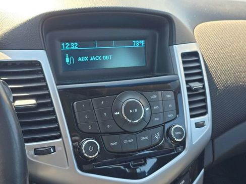Used 2011 Chevrolet Cruze LT FWD image 25