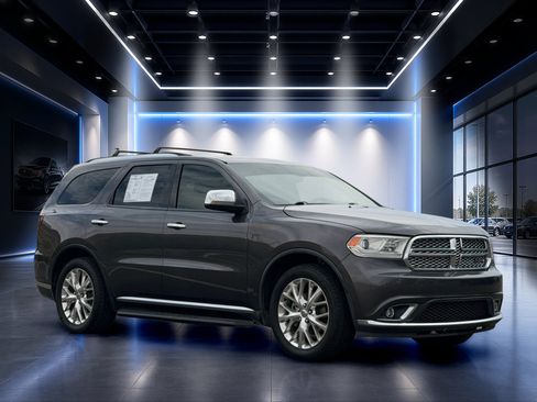 Used 2017 Dodge Durango SXT w/ Quick Order Package 23B RWD image 2