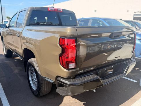 Used 2023 Chevrolet Colorado W/T RWD image 5