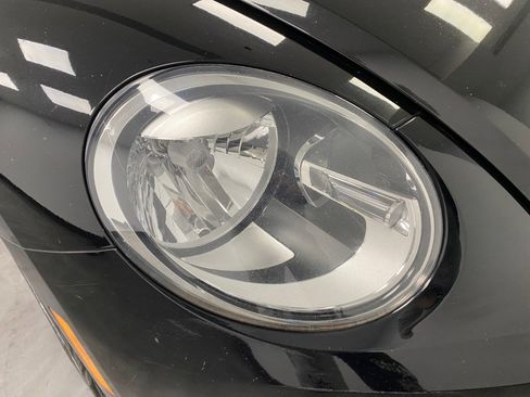 Used 2014 Volkswagen Beetle 2.5 image 10