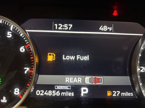 Used 2024 Mitsubishi Outlander SE image 14