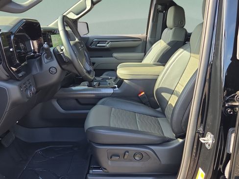 Used 2025 Chevrolet Silverado 1500 ZR2 w/ Technology Package AWD/4WD image 11