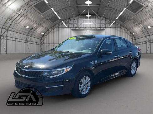 Used 2018 Kia Optima LX w/ Convenience Package FWD image 3