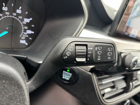 Used 2022 Ford Escape SEL image 17