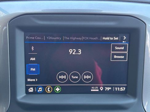 Used 2025 Chevrolet Silverado 2500 Custom w/ Custom Value Package image 13