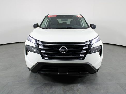 Certified 2024 Nissan Rogue S image 11