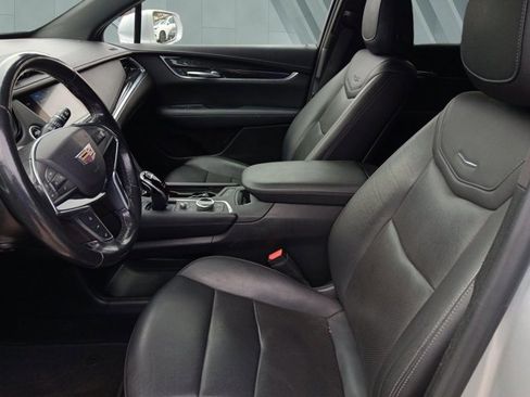 Used 2020 Cadillac XT5 Premium Luxury w/ LPO, Floor Liner Package image 9