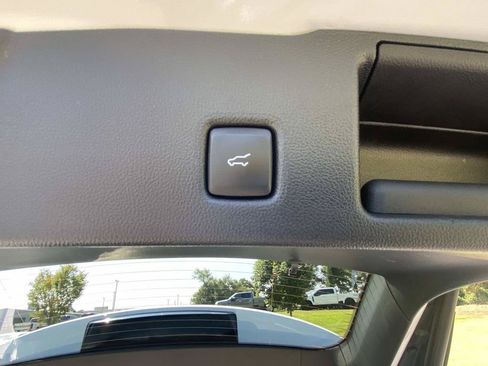 Certified 2024 Ford Escape Active AWD/4WD image 9