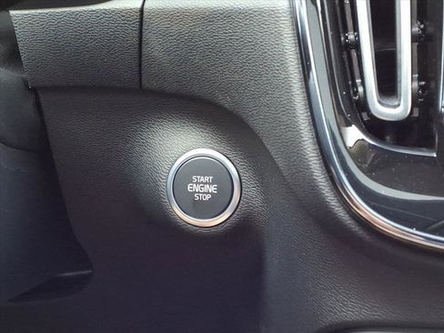 New 2026 Volvo XC40 B5 Plus w/ Protection Package Premier image 18