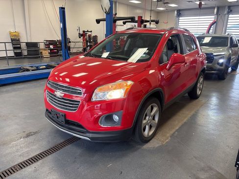 Used 2015 Chevrolet Trax LTZ AWD/4WD image 2