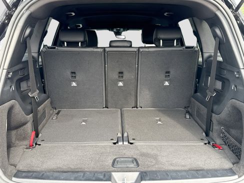 Used 2022 Mercedes-Benz GLB 250 image 12