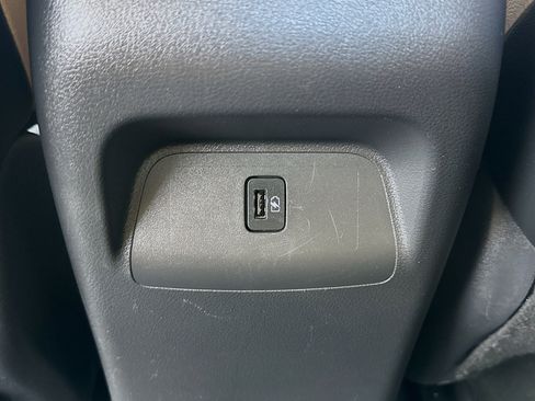 Used 2022 Nissan Sentra SV w/ SV Premium Package FWD image 17
