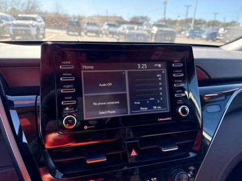 Certified 2022 Toyota Camry LE image 12