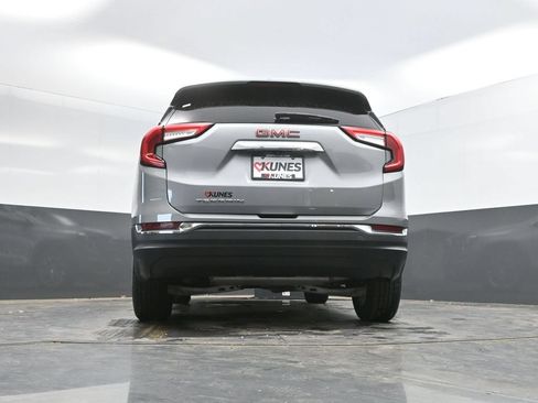 Used 2024 GMC Terrain SLT FWD image 38