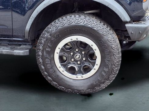 Used 2021 Ford Bronco Big Bend w/ Sasquatch Package image 12