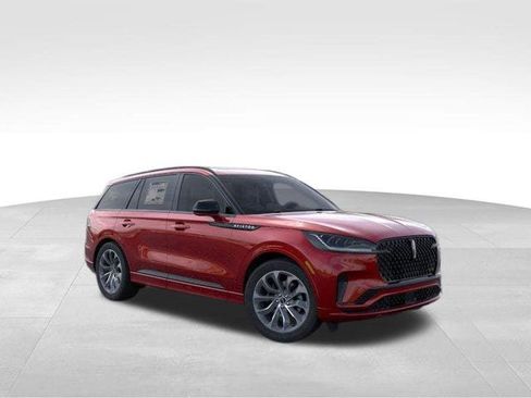 New 2026 Lincoln Aviator AWD w/ Jet Appearance Package image 36