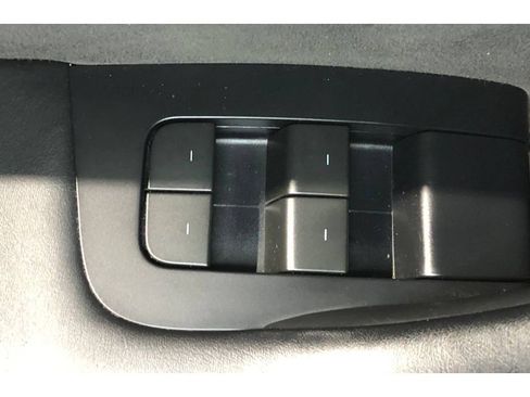 Used 2024 Tesla Model Y Long Range image 33