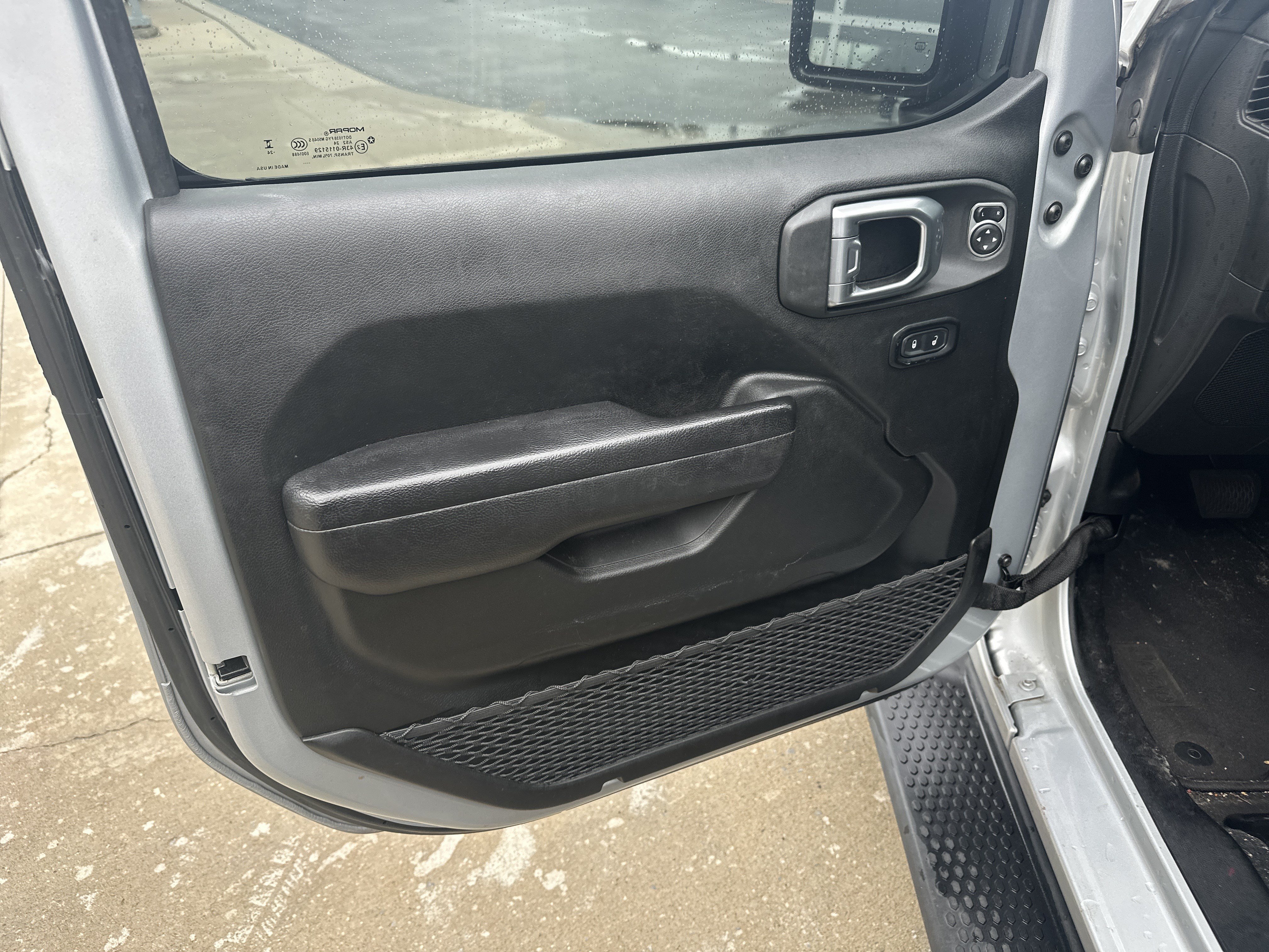 Used 2024 Jeep Wrangler Unlimited Sport AWD/4WD image 20