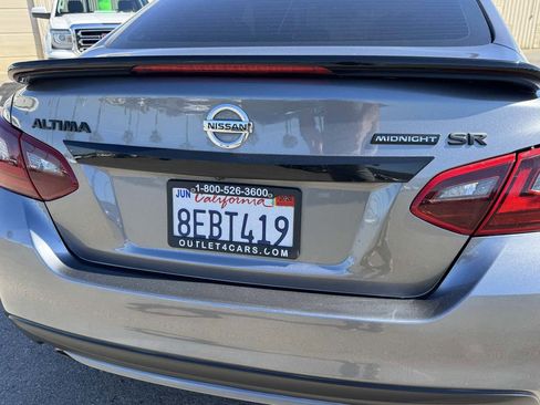 Used 2018 Nissan Altima 2.5 SR w/ SR Midnight Edition image 9