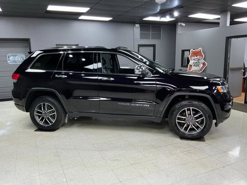 Used 2019 Jeep Grand Cherokee Limited AWD/4WD image 10