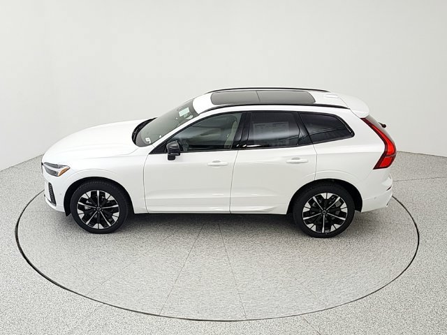 New 2026 Volvo XC60 B5 Plus w/ Protection Package Premier AWD/4WD image 36