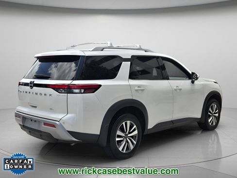 Used 2024 Nissan Pathfinder SL w/ Cargo Package FWD image 7