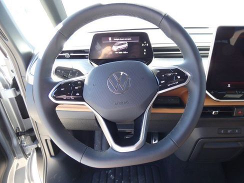 New 2025 Volkswagen ID. Buzz Pro S RWD image 11