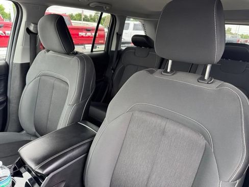 Certified 2023 Jeep Grand Cherokee Laredo RWD image 11