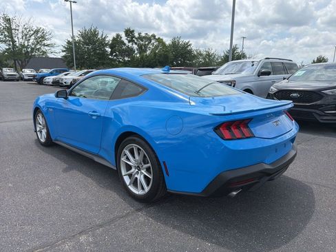Used 2025 Ford Mustang GT Premium RWD image 4