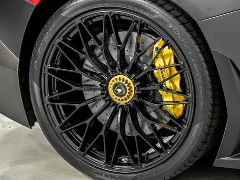 Used 2017 Lamborghini Aventador LP 750-4 Superveloce AWD/4WD image 30