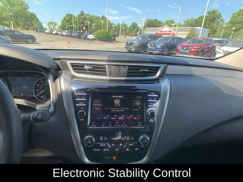 Certified 2024 Nissan Murano SV w/ SV Midnight Edition Package AWD/4WD image 19