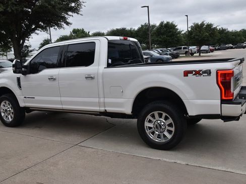 Used 2018 Ford F250 Limited w/ FX4 Off-Road Package AWD/4WD image 11