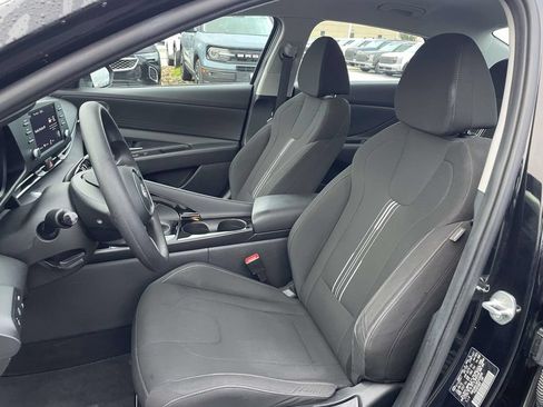 Certified 2023 Hyundai Elantra Blue FWD image 8