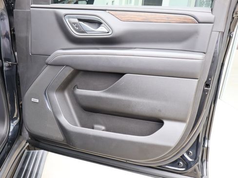 Used 2023 Chevrolet Tahoe Premier AWD/4WD image 43