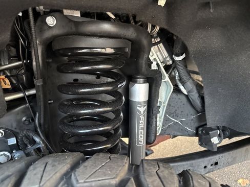 Used 2023 Ford F350 Platinum w/ FX4 Off-Road Package image 3