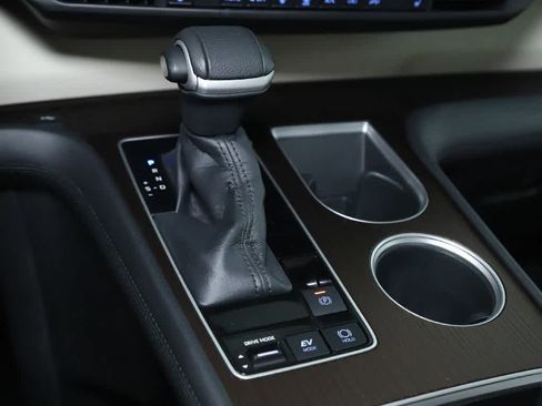 Certified 2021 Toyota Sienna XLE image 26