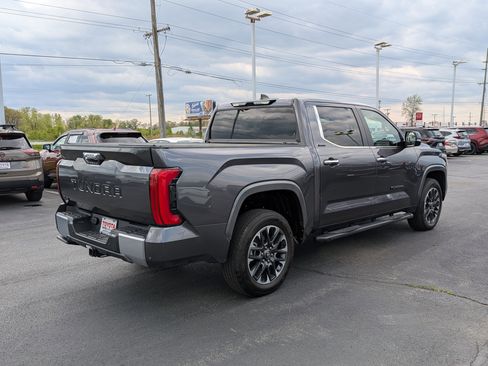 Used 2025 Toyota Tundra Limited AWD/4WD image 10