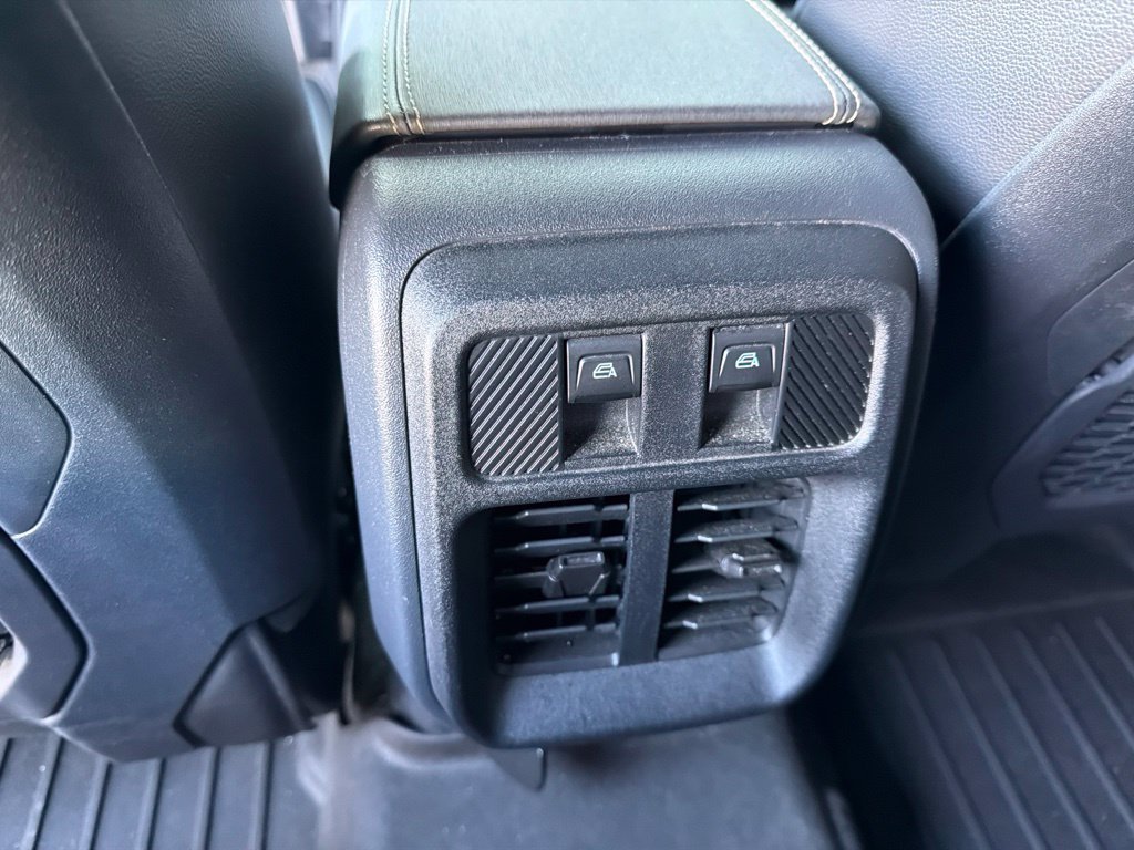 Used 2025 Ford Bronco Badlands AWD/4WD image 13
