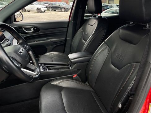 Used 2022 Jeep Compass Limited image 10