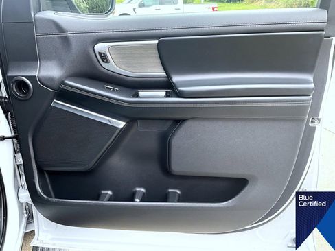 Certified 2025 Ford Expedition Platinum AWD/4WD image 17