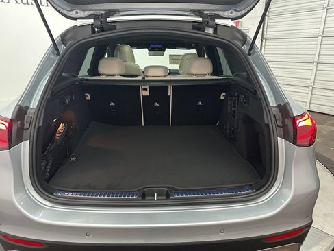 Used 2026 Mercedes-Benz GLC 300 image 25