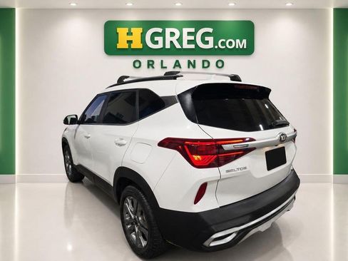 Used 2021 Kia Seltos S FWD image 2