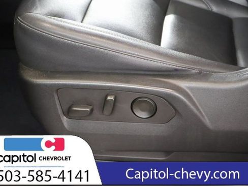 Used 2023 Chevrolet Suburban LT image 14