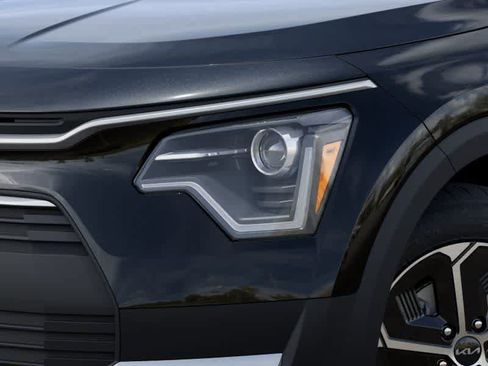 New 2026 Kia Niro LX FWD image 9