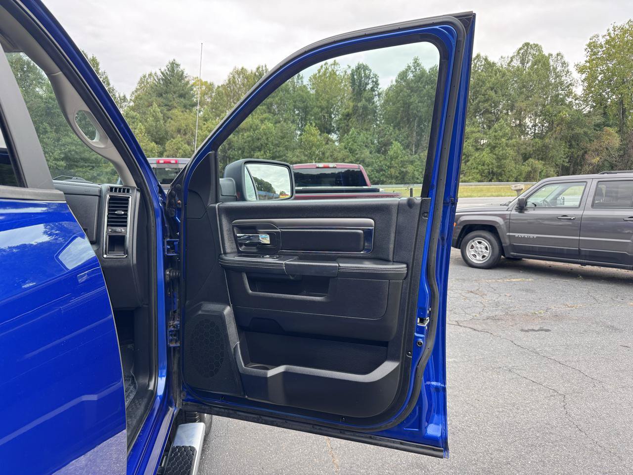 Used 2014 RAM 1500 Sport w/ Convenience Group AWD/4WD image 13
