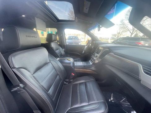 Used 2018 GMC Yukon Denali w/ Denali Ultimate Package image 7