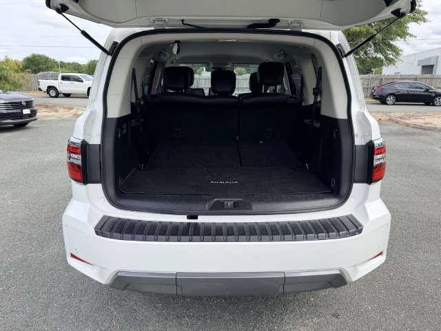 Used 2024 Nissan Armada SV RWD image 12