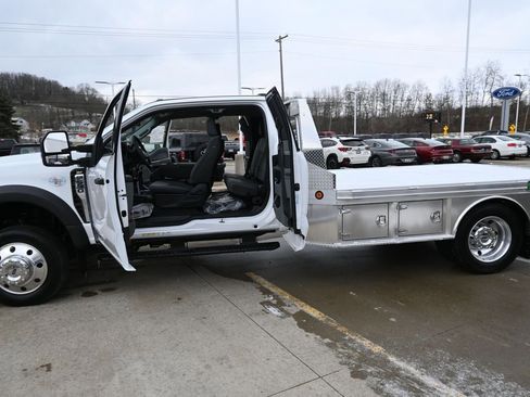Used 2024 Ford F550 2WD SuperCab Super Duty image 97