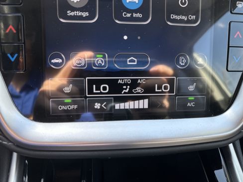 Used 2024 Subaru Outback Limited image 28