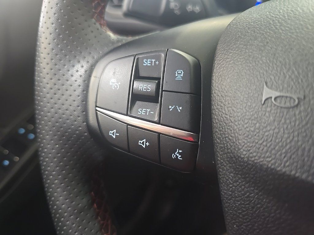 Used 2023 Ford Escape ST-Line w/ Tech Pack #1 AWD/4WD image 18